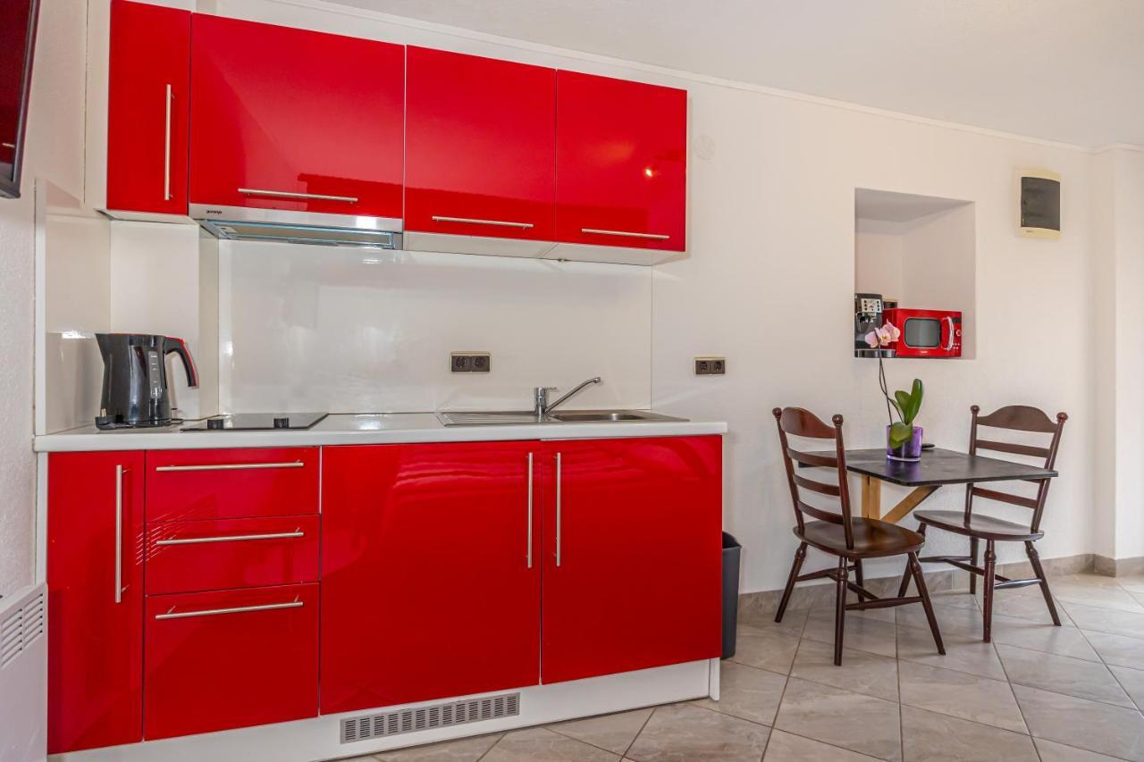 Apartments Marija Брибир Екстер'єр фото